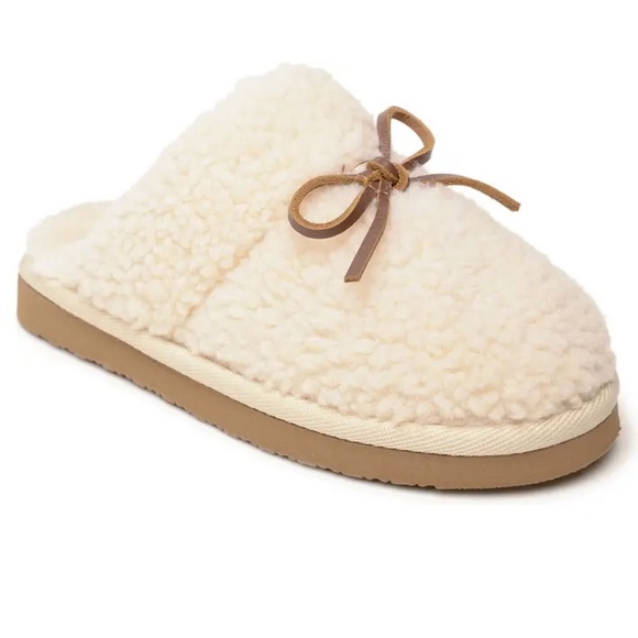 Minnetonka Shoes - Minnetonka Women Faux Sherpa Furry Scuff Clogs Slip on Slippers Sz 7